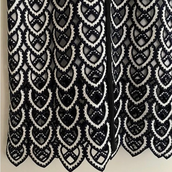 Self-Portrait Sweetheart Crotchet Midi-4 - Picture 5 of 9